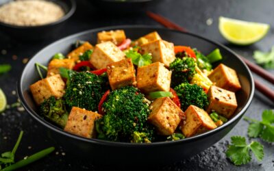 Easy Vegan Stir-Fry with Crispy Tofu